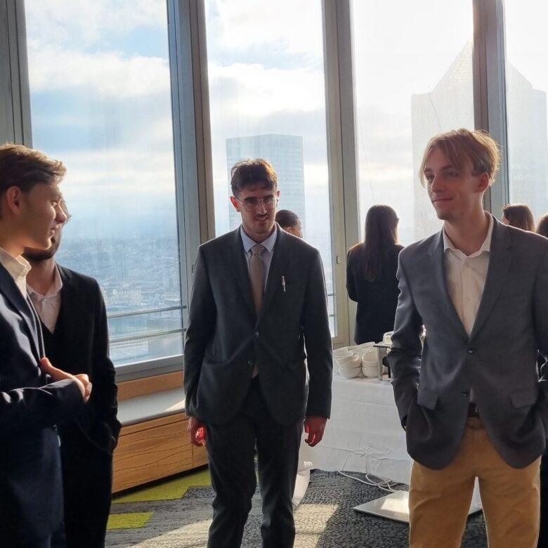 etudiants-eklya-tour-incity-caisse-epargne-visite