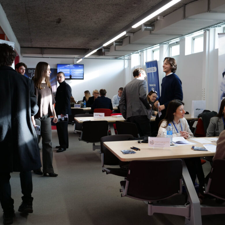 bachelor-business-development-job-dating