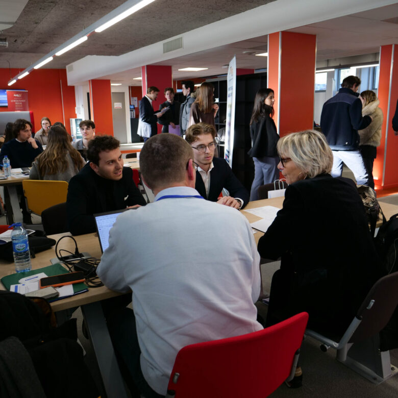campus-ecully-rencontres-entreprises-eklya