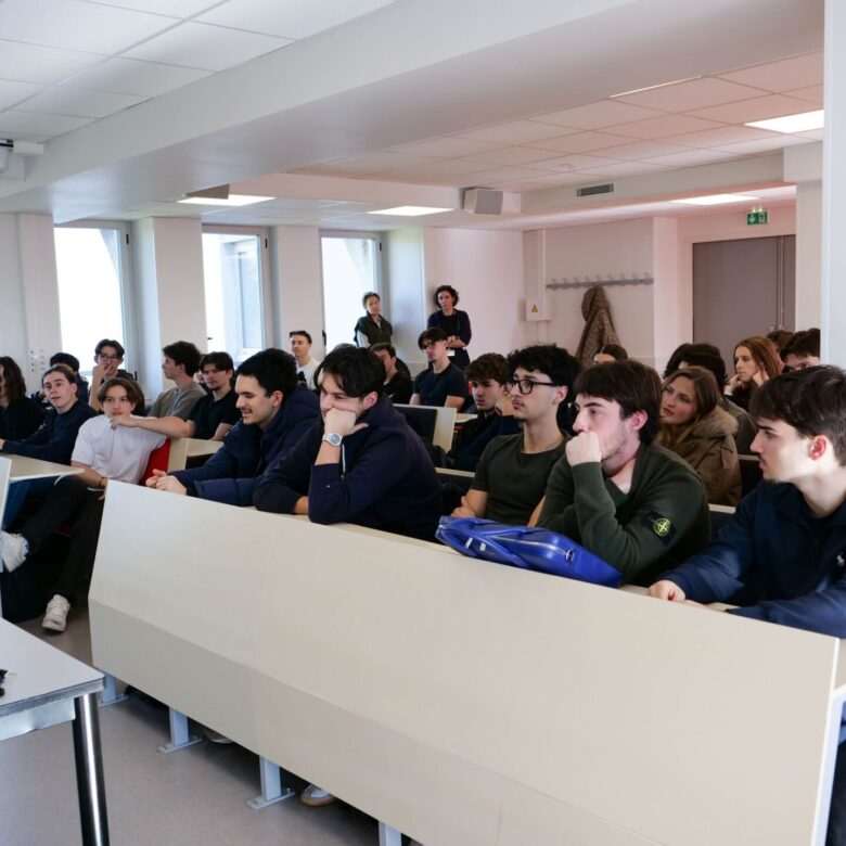 etudiants-bachelor-business-development-conference-eklya