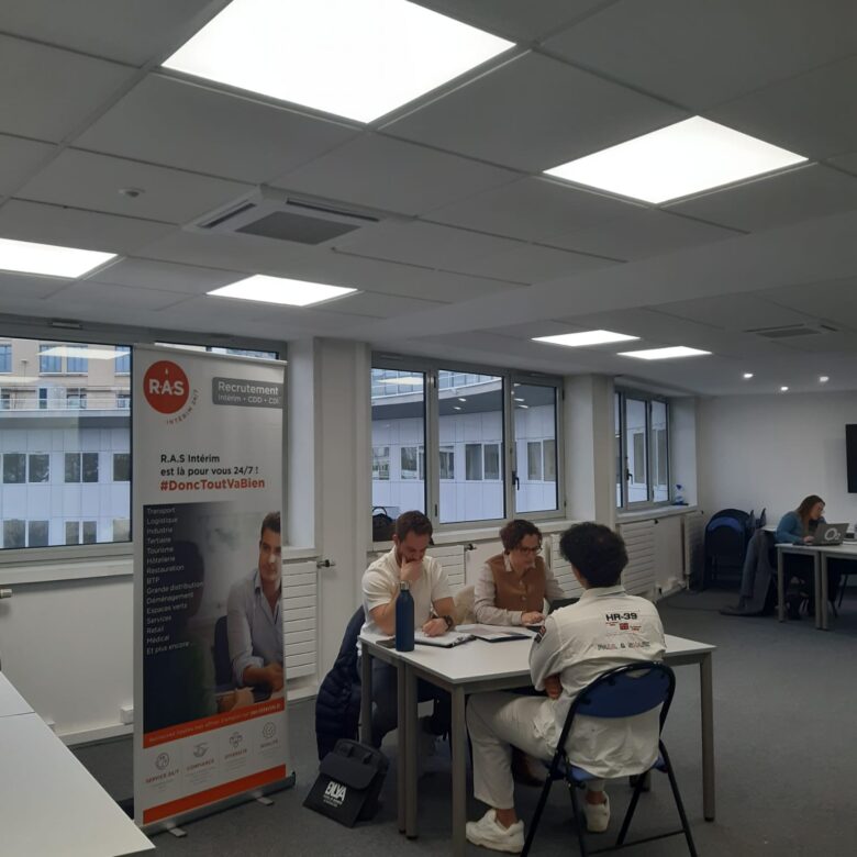 insertion-professionnelle-etudiants-saint-etienne-eklya