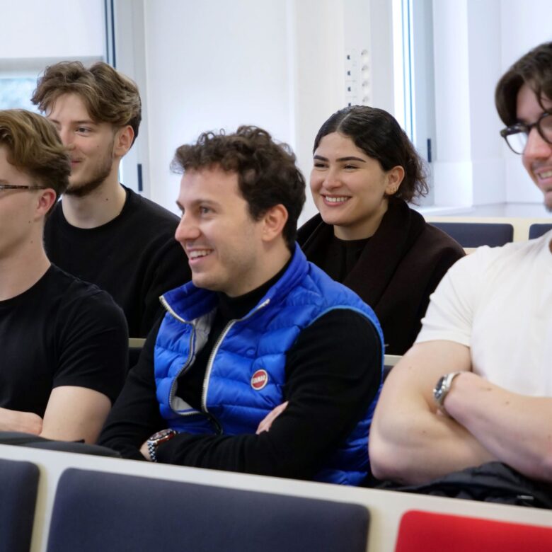 etudiants-eklya-echanges-professionnels