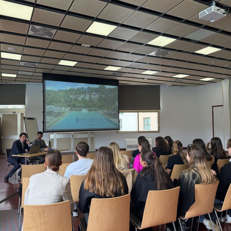 rencontre-professionnels-hotel-luxe-etudiants-eklya