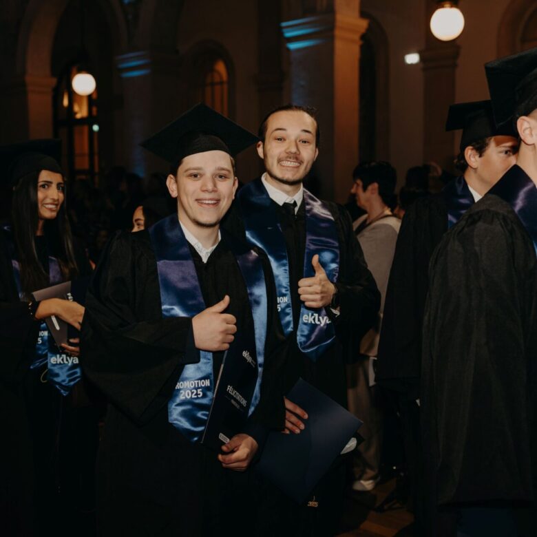 etudiants-eklya-toge-remise-diplome